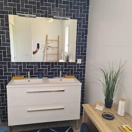 펜션 La Riviera - Site Du Futuroscope - 3